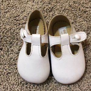Early Days Size 1 T Strap Baby Shoes